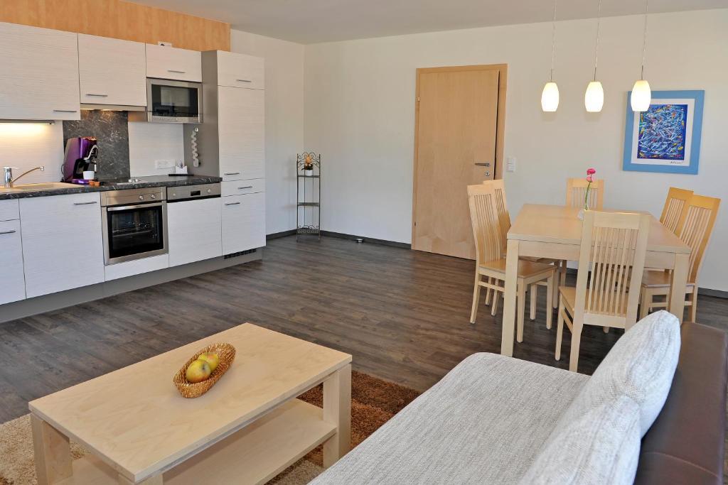 Appartement Charly Kahr And Family, Ski-In & Ski-Out Schladming Rom bilde