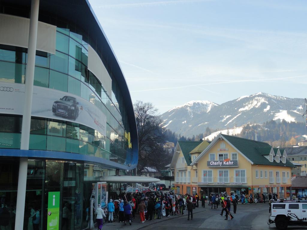 Appartement Charly Kahr And Family, Ski-In & Ski-Out Schladming Eksteriør bilde