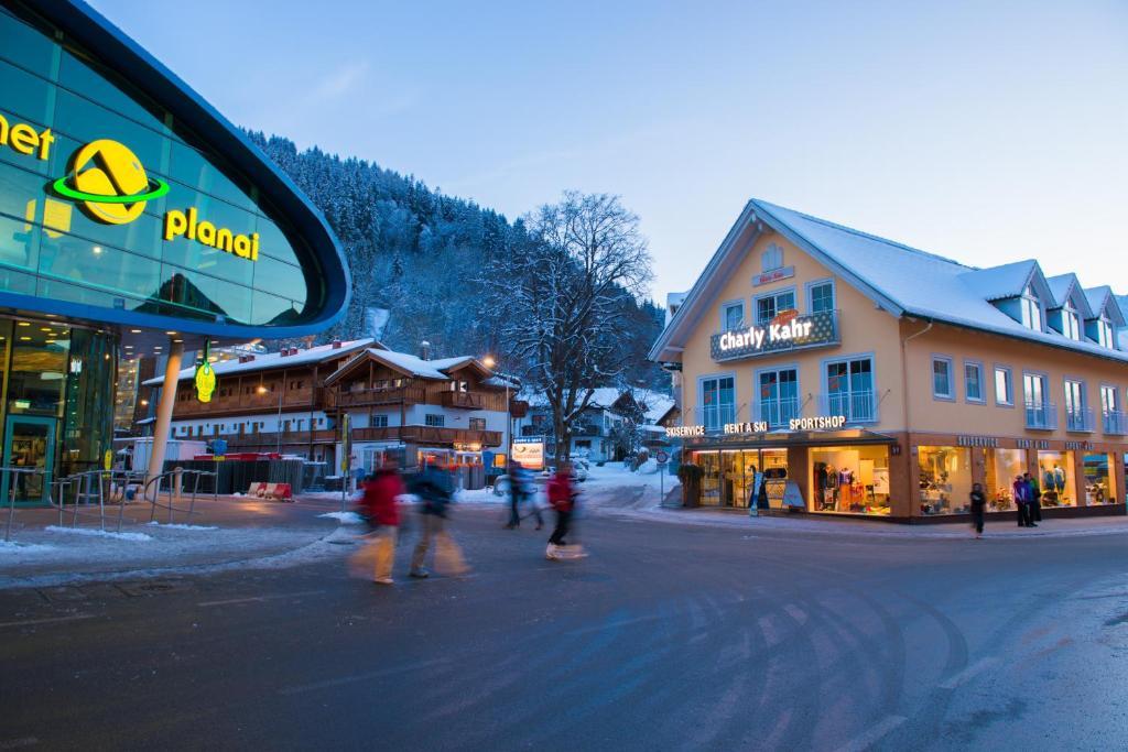 Appartement Charly Kahr And Family, Ski-In & Ski-Out Schladming Eksteriør bilde